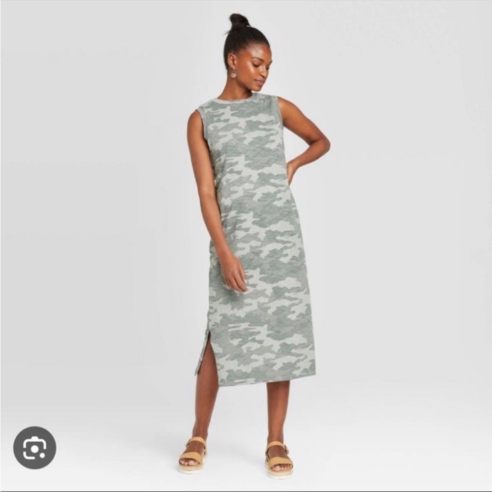XS Universal Thread Dress - Picture 3 of 3